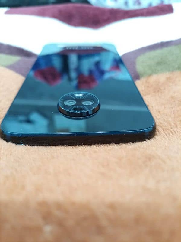 Moto Z3 play 4 64 5