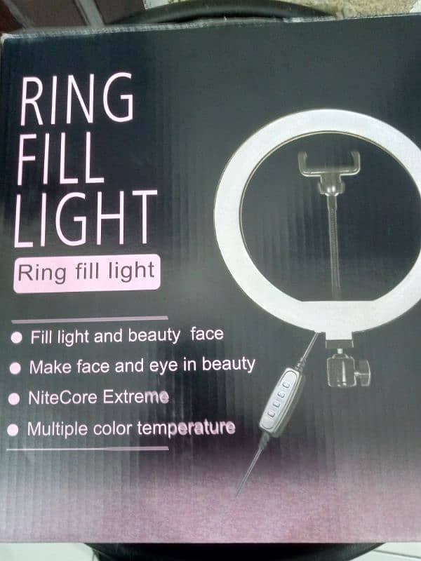 tripod and ring light 0