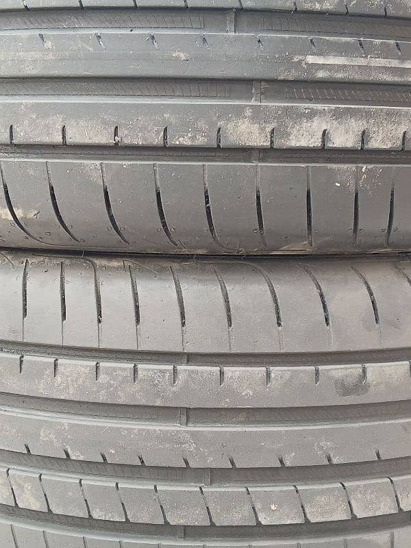 GOOD YEAR TYRES 245/45/17 1