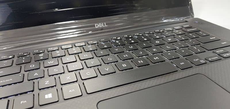 Dell Precision 5530 WorStation Laptop 6