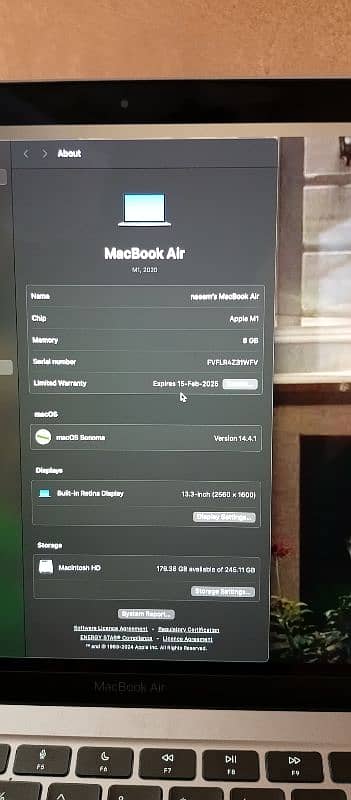 MacBook Air M1   10/10 Condition only 5 month used. 10