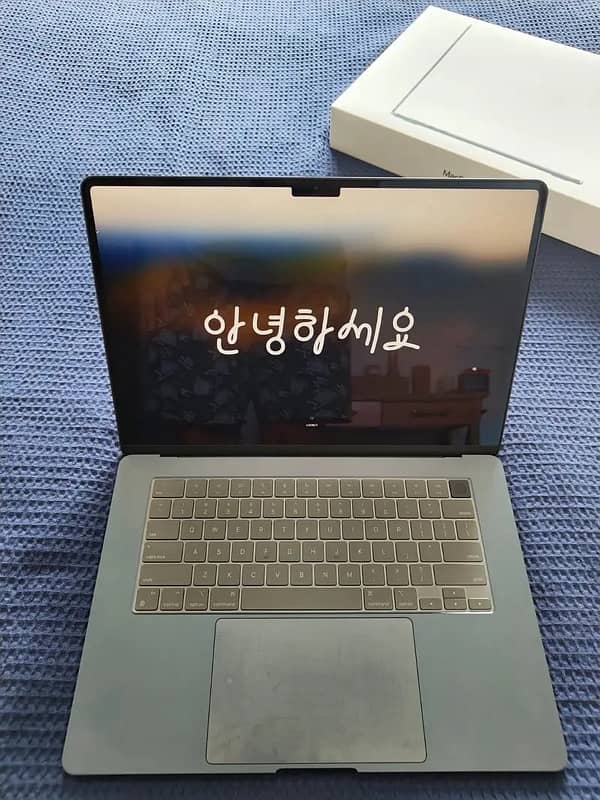 MaCBook Air 15” M3 8/256 0