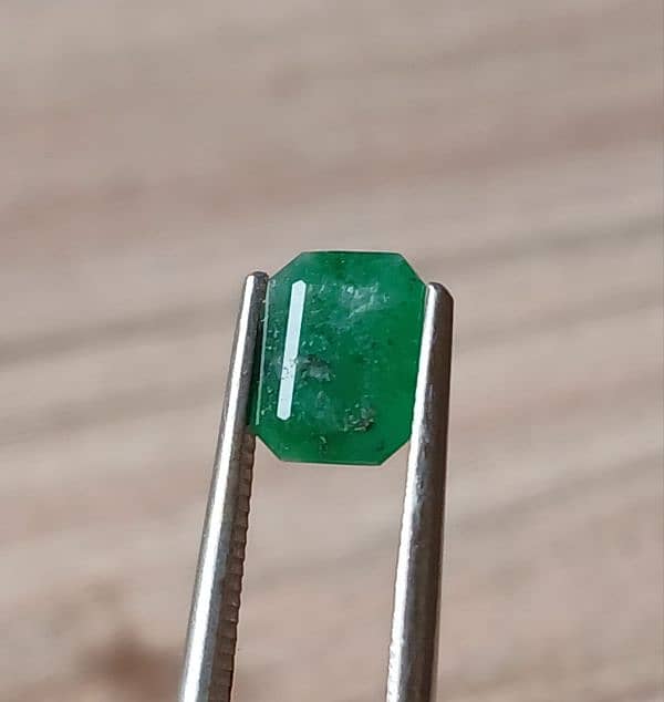 1.50 Carats Original Swat Emerald 4