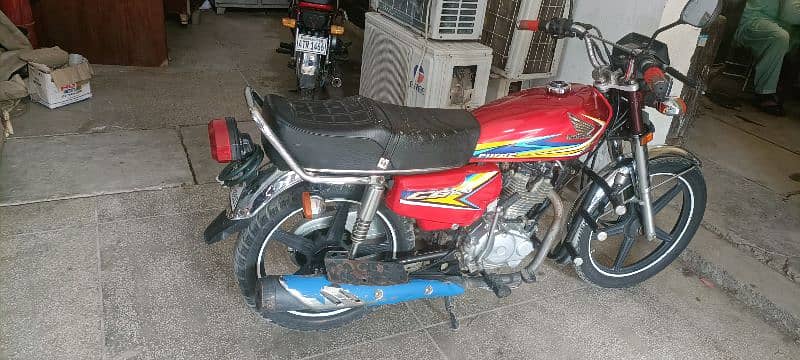 Honda 125se 1