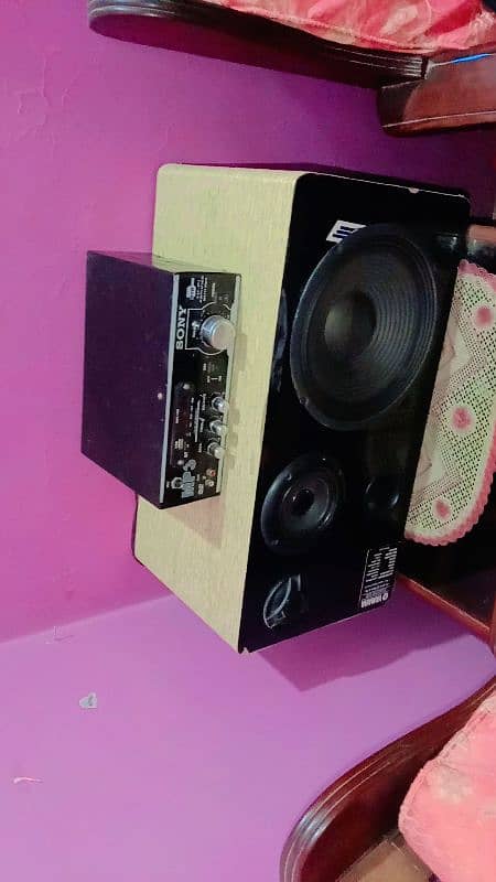 amplifier and  speaker 1