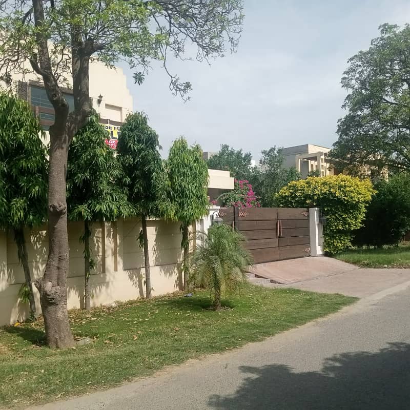 22 Marla Corner with 60 feet road House Is Available For Sale In Sui Gas Housing Society Phase 1 Block E Lahore 3