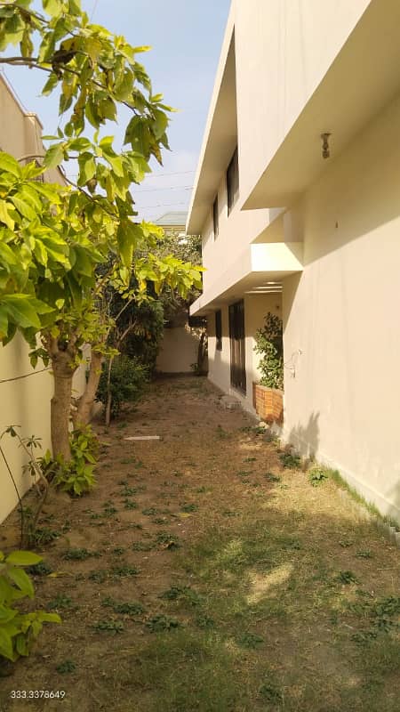 Clifton Commercial Use 600 Yards Bungalow For Rent Prime Location 3