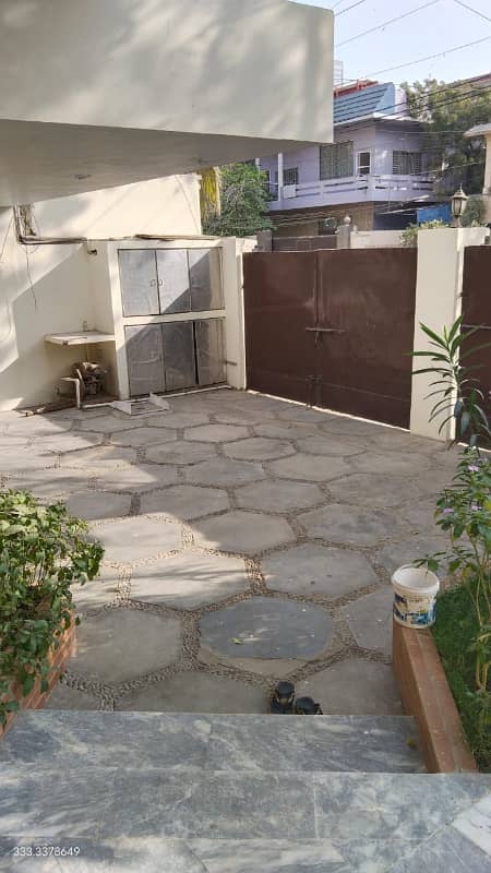 Clifton Commercial Use 600 Yards Bungalow For Rent Prime Location 28