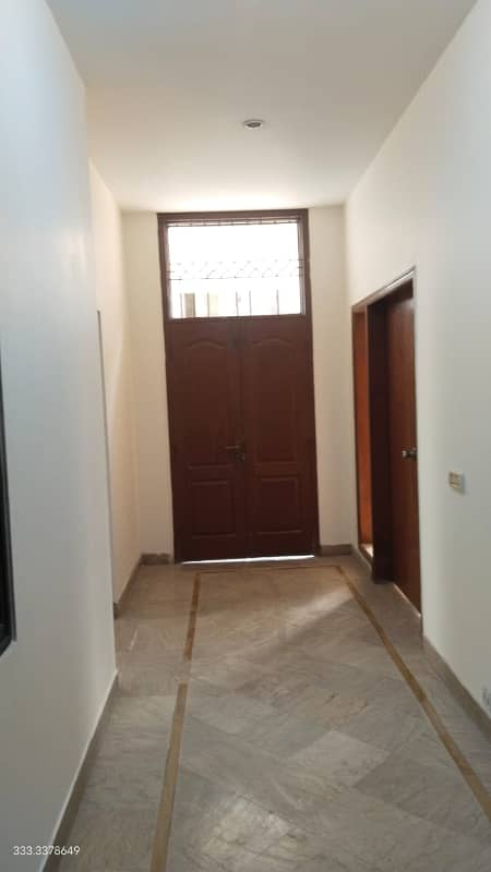 Clifton Commercial Use 600 Yards Bungalow For Rent Prime Location 30