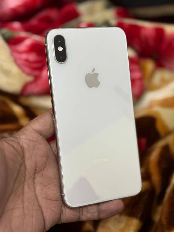 iphone xs max 256gb pta approved waterpack pack neat condition 0