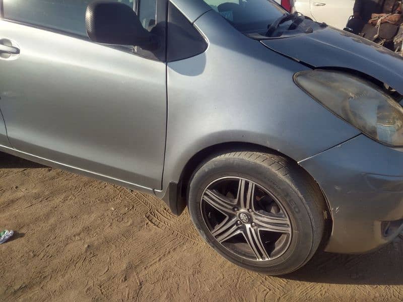 Toyota Vitz 2009 7