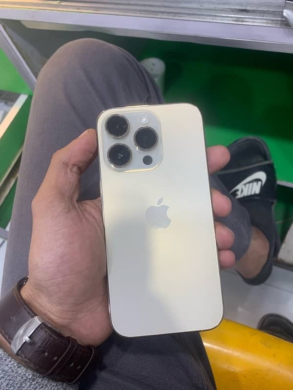 Iphone 14pro max 256gb pta approved 0