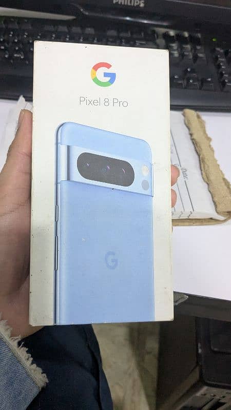 Pixel 8 pro PTA 10/10 box pack 4