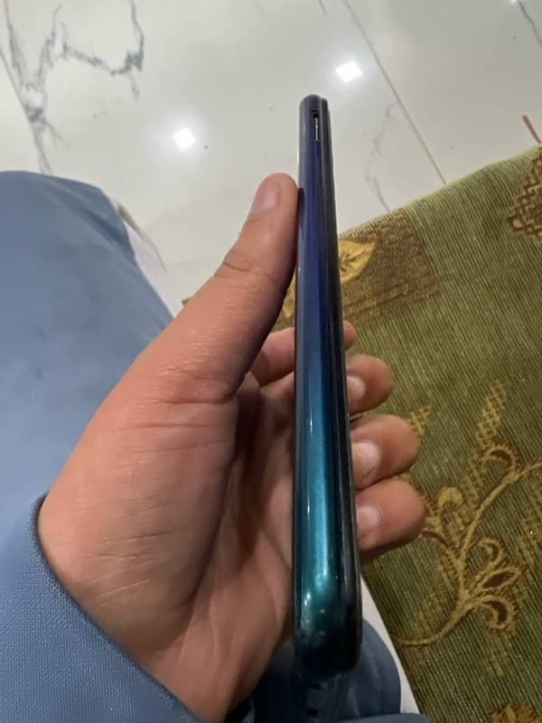 vivo y5s condition 10/8 0