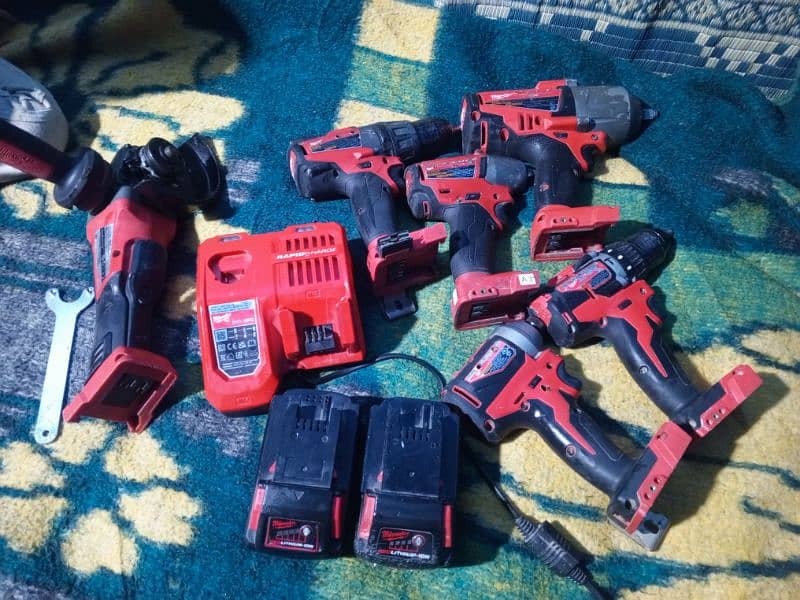 Milwaukee M18 brushless tools set 1