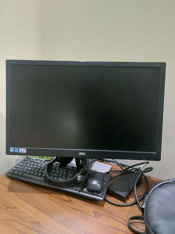 AOC 23" monitor 0