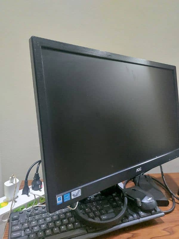 AOC 23" monitor 1