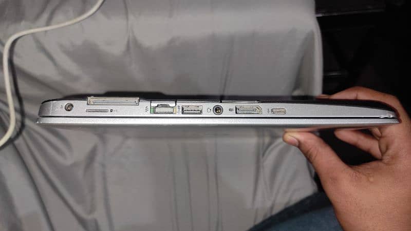 laptop core I 5 6th Generation 3