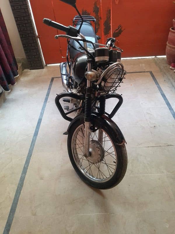 SUZUKI GS 150 good condition 3