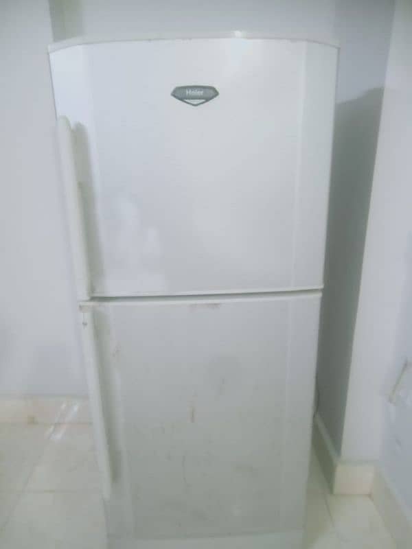 heir defrost  full size double door refrigerator 11