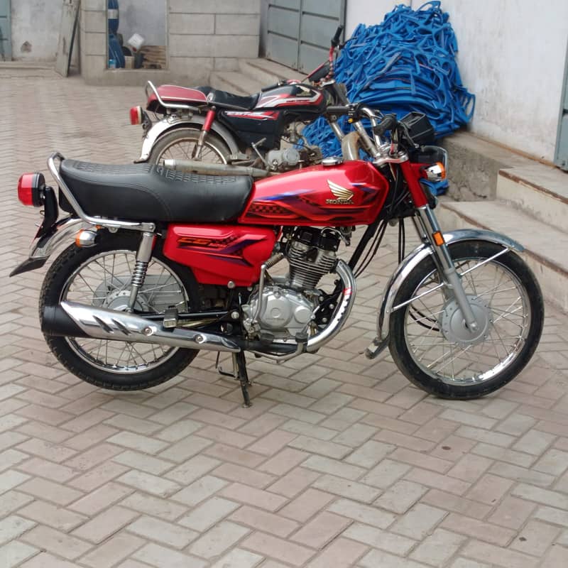 Honda CG 125 2024 1