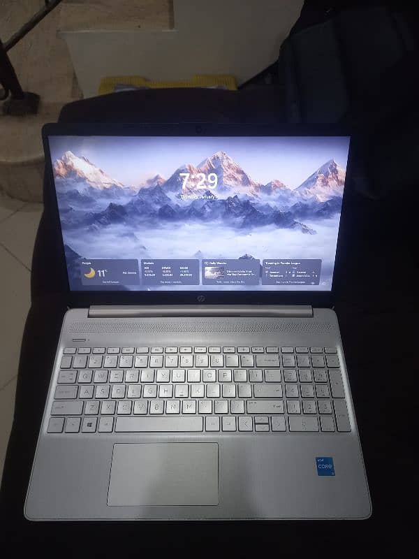 Hp 256gb i3 11th generation brand new with box and charger unused 1