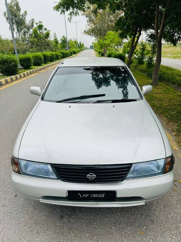 Nissan Sunny 1996 3