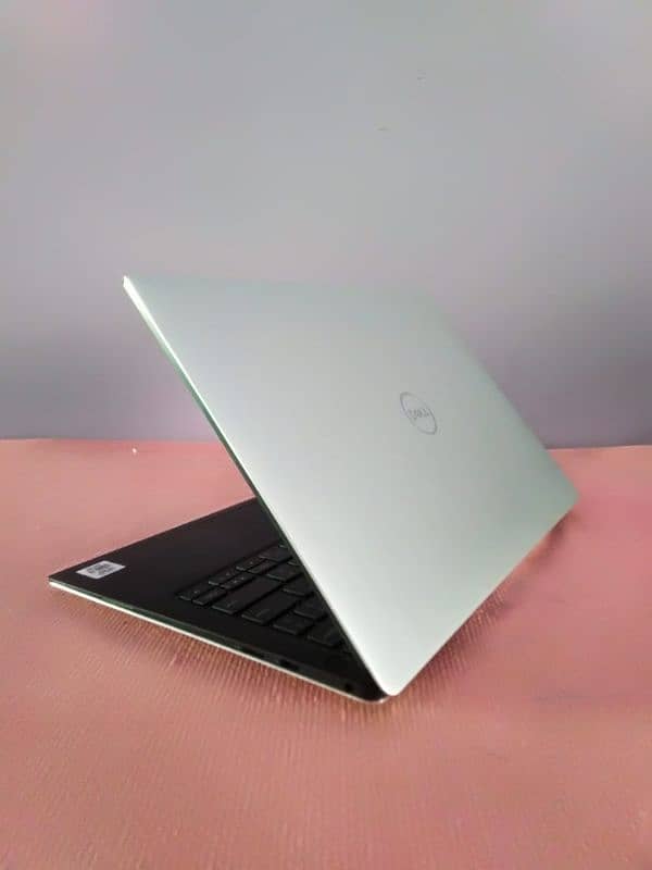 Dell XPS 13 9370 i7/10 16GB/256GB Touch 4K 1