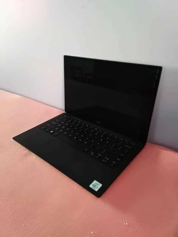 Dell XPS 13 9370 i7/10 16GB/256GB Touch 4K 7