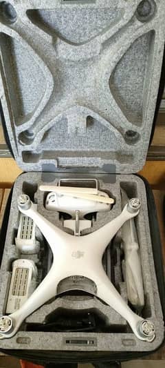 DJI Phantom 4