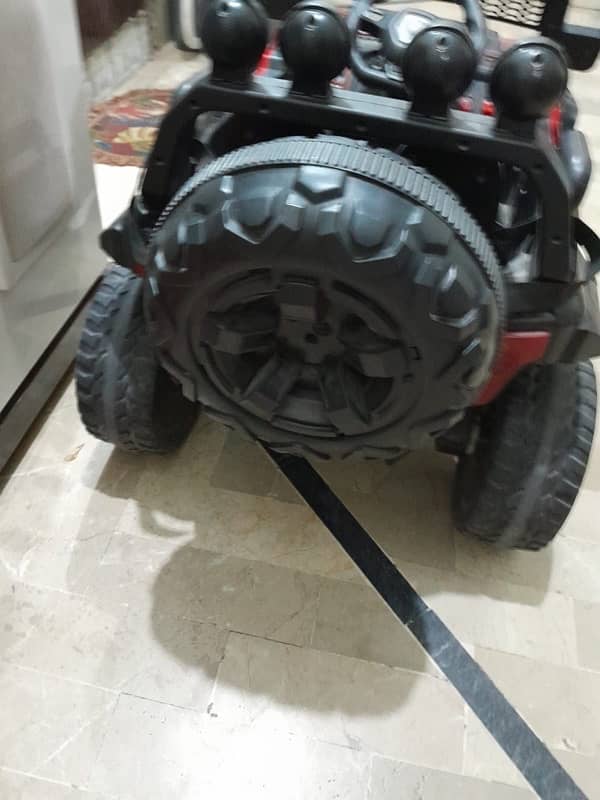 CHARGING JEEP FOR KIDS 2