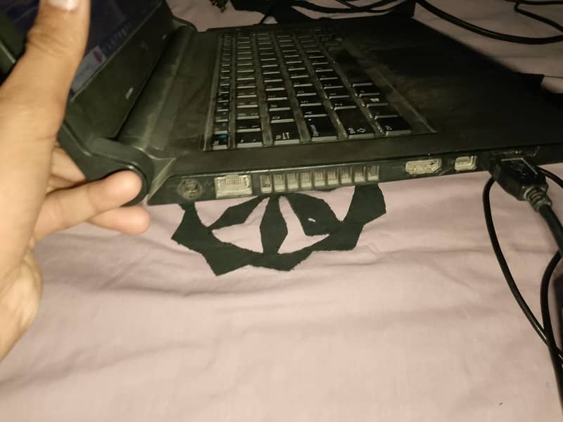 LAPTOP LENOVO 1