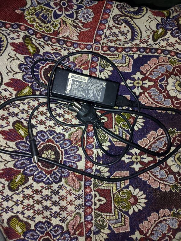 Hp laptop charger 1