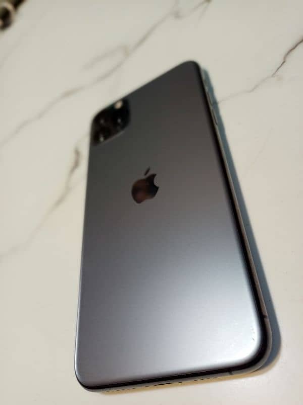 IPhone 11 Pro Max 0