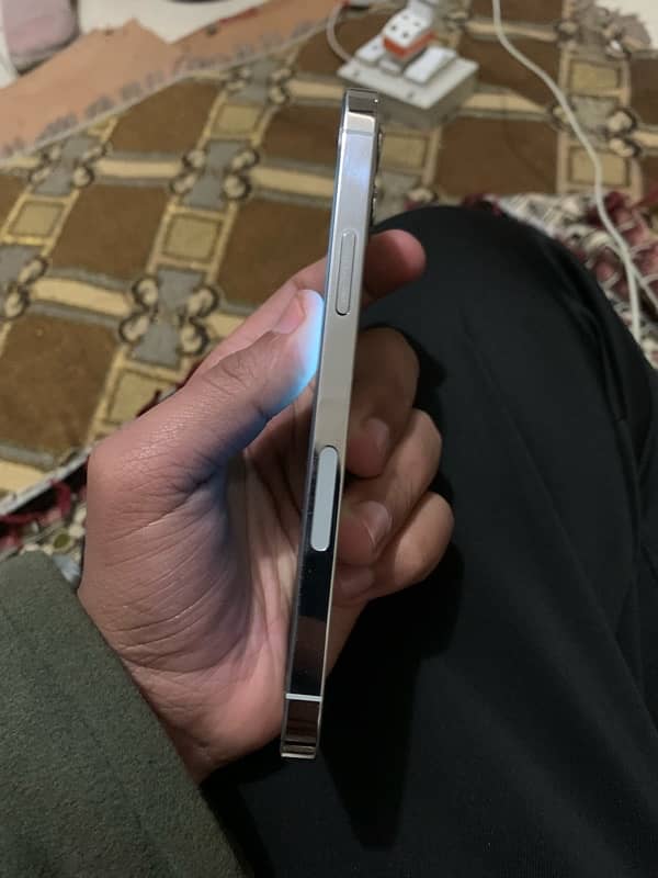 iPhone 12 Pro 512gb pta dull sim approved but sim Nahin 2