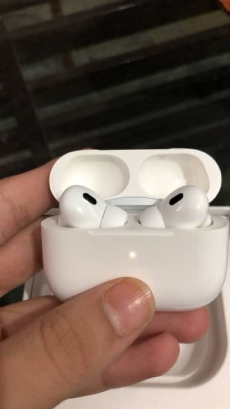 apple airpods pro 2 3