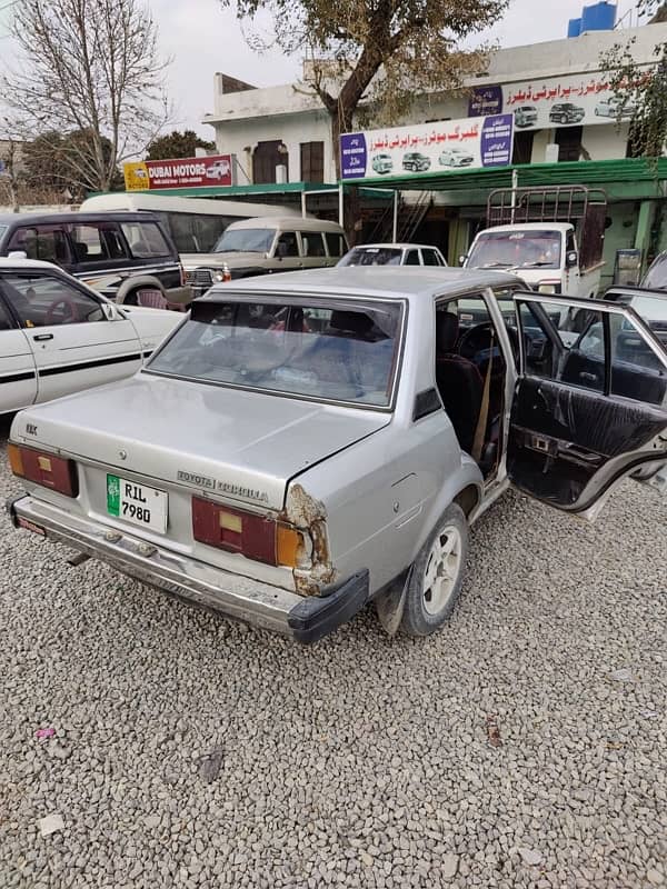 Toyota Corolla 1982 4