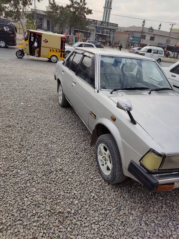 Toyota Corolla 1982 5