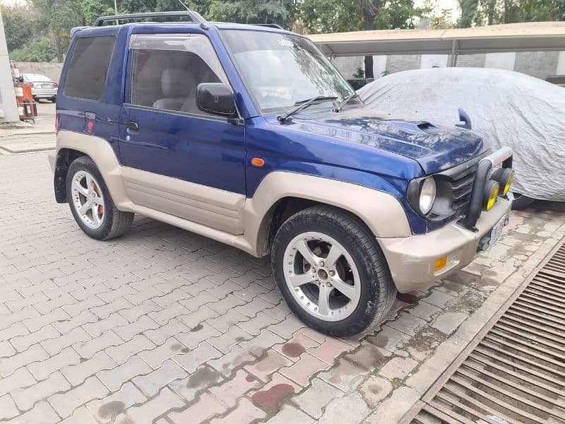 Mitsubishi Pajero Mini 2006 4