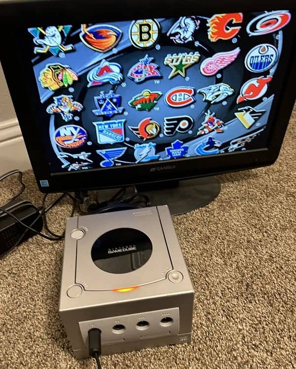 Silver Nintendo Gamecube 3