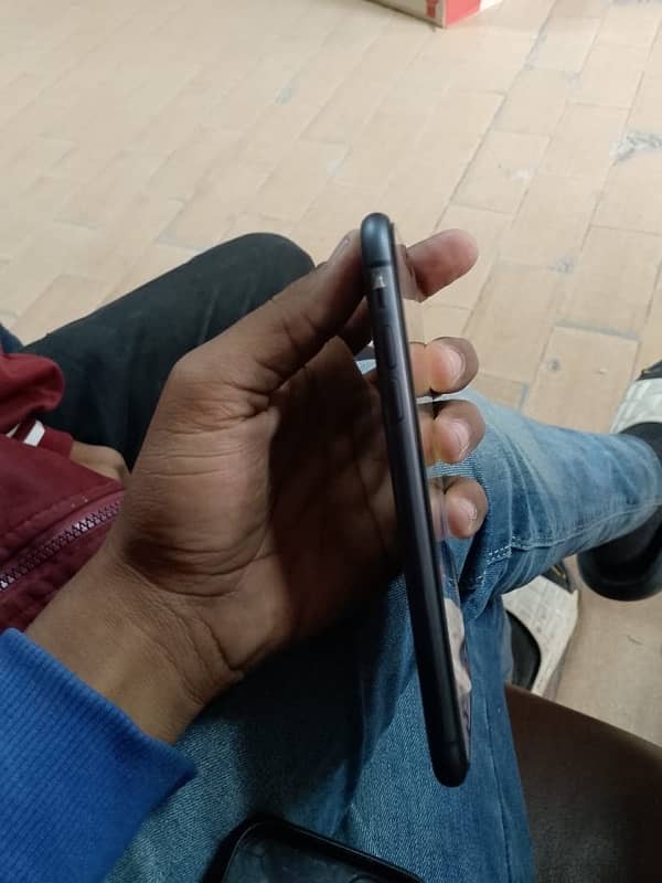 iPhone 11 non pta 3