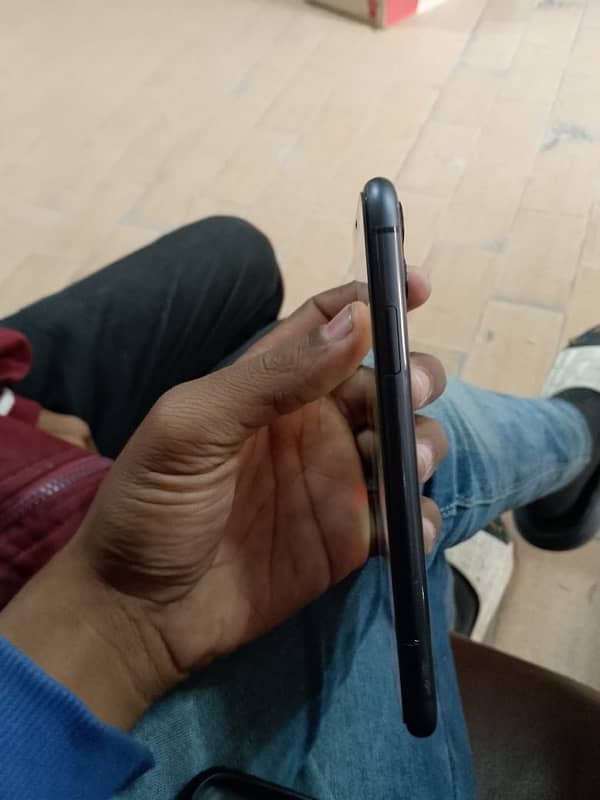 iPhone 11 non pta 4