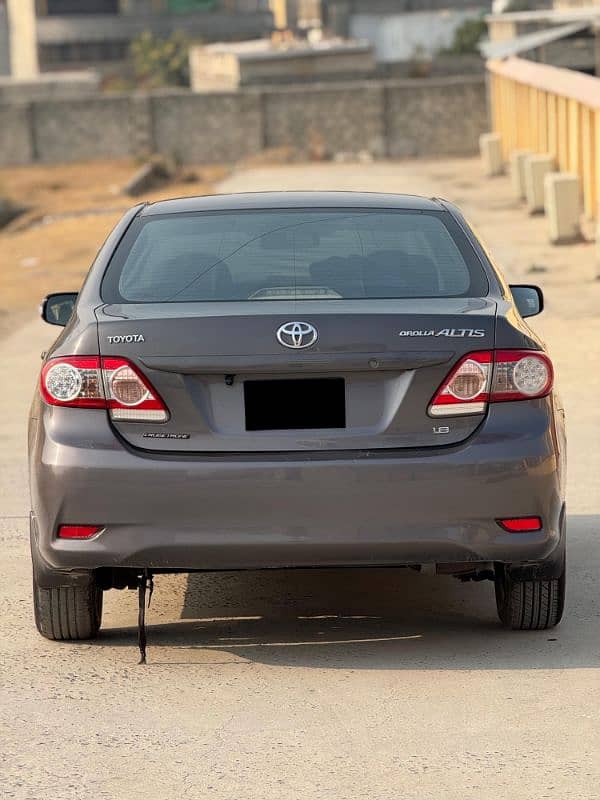 Toyota Corolla Altis 2009 3