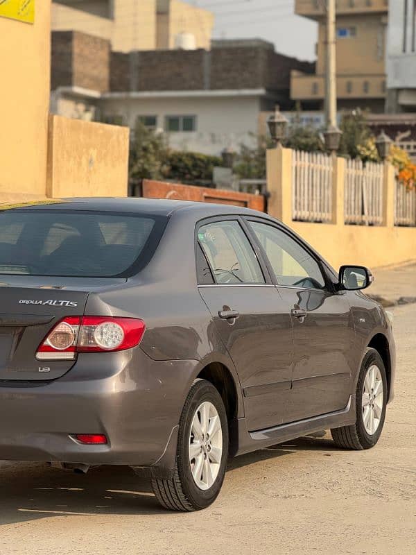 Toyota Corolla Altis 2009 4