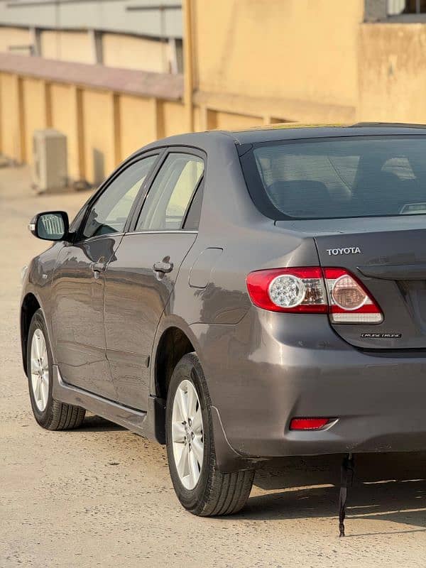 Toyota Corolla Altis 2009 5