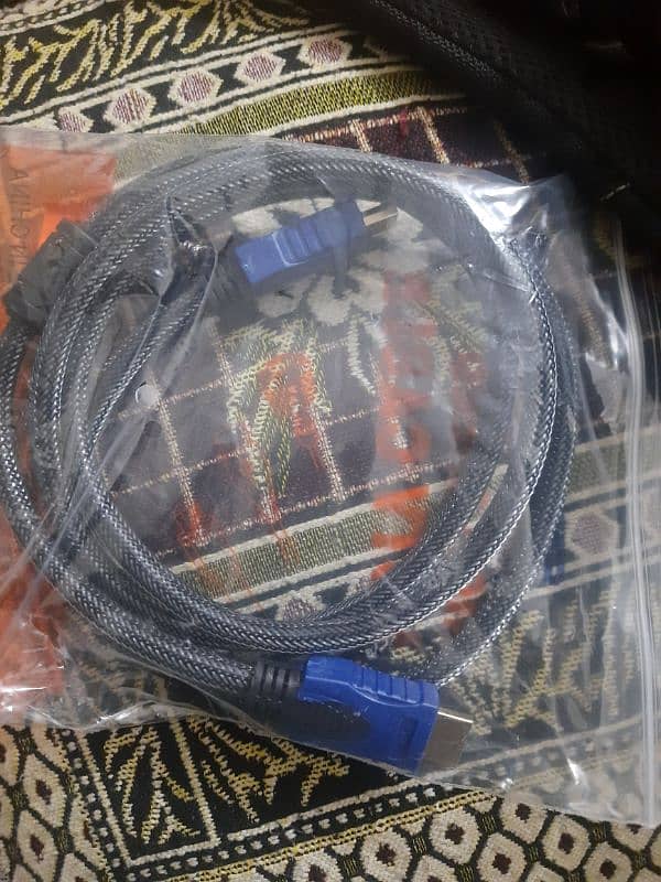 HDMI Splitters + HDMI Cabel brand new 3