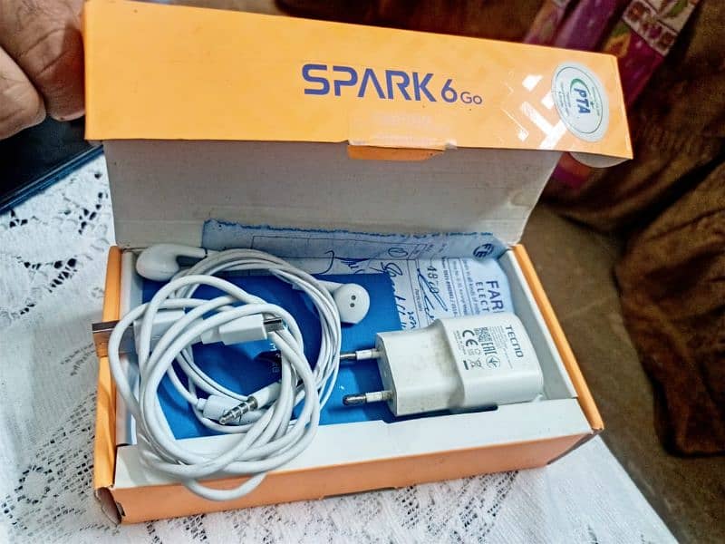 Tecno spark 6 go 7