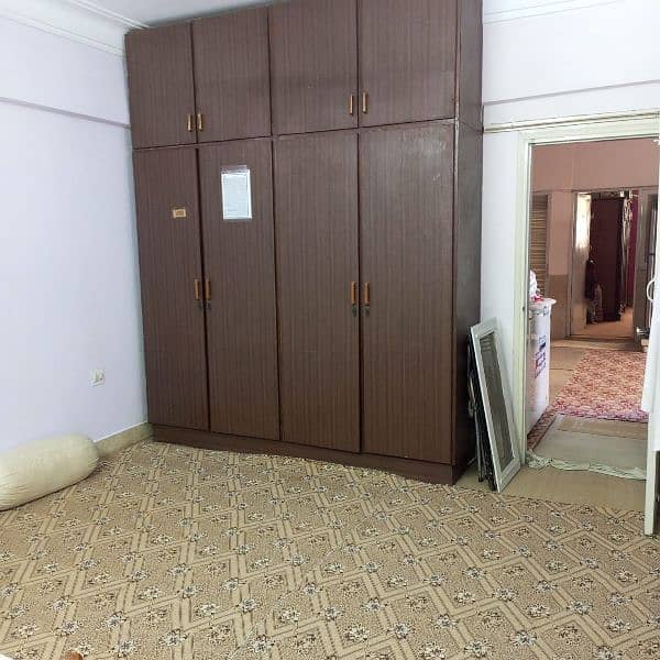 120 sq. yards flat at Dehli colony, Clifton 3