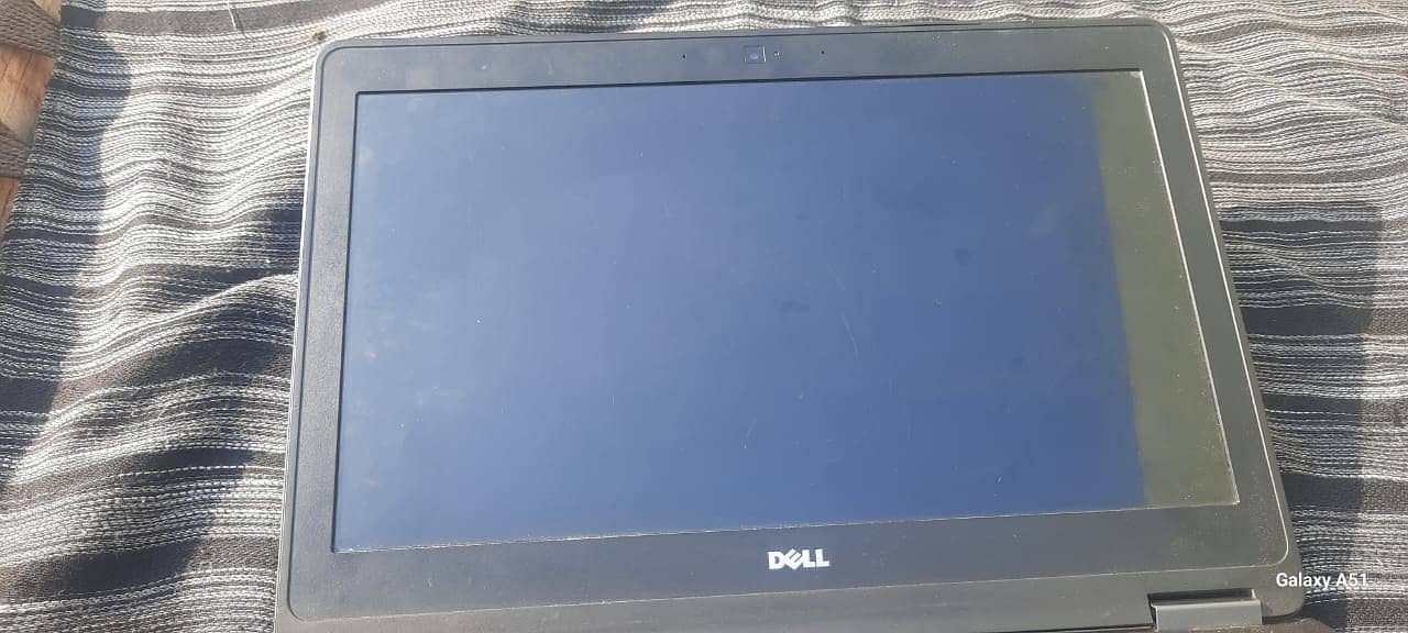 Dell laptop for sell ram 8gb rom 256gb ssd 1