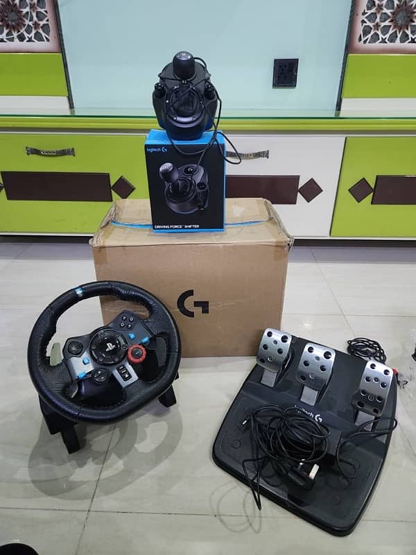 LOGITECH G29 STEERING WHEEL WITH GEAR SHIFTER FRESH CONDITION 4